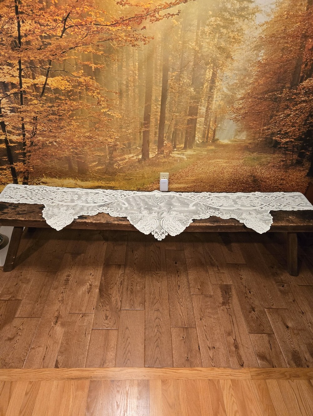 Vintage Angel Lace Runner